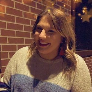 Meet your Posher, Dani